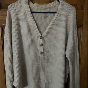 AMERICAN EAGLE SWEATER